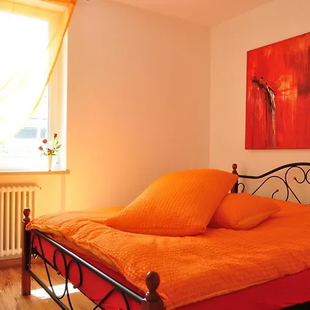 Moderna * Locarno